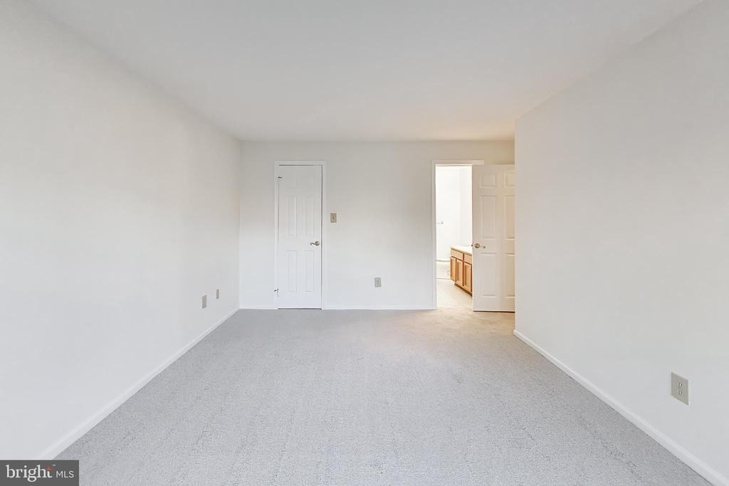 5707 Brewer House Circle - Photo 16