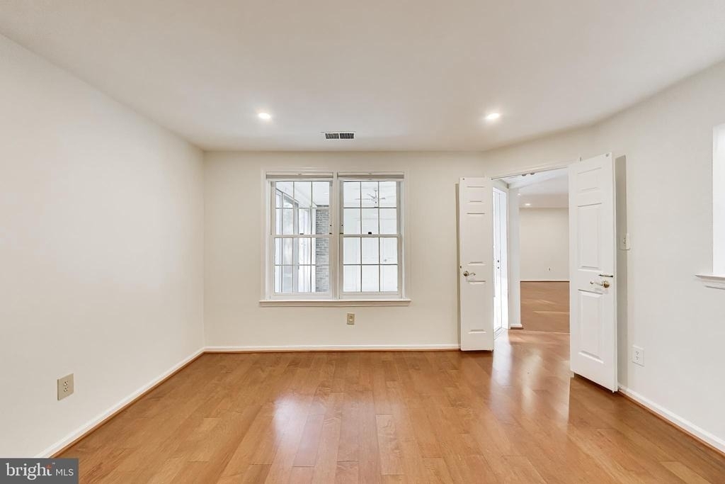 5707 Brewer House Circle - Photo 7