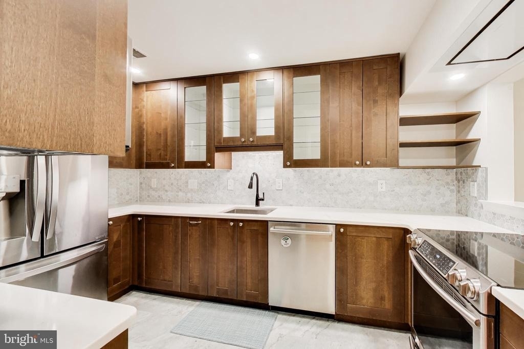 5707 Brewer House Circle - Photo 9