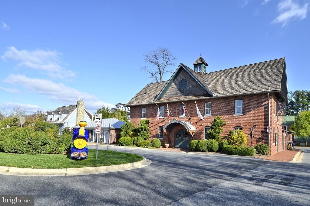 340 Hart Mews - Photo 35