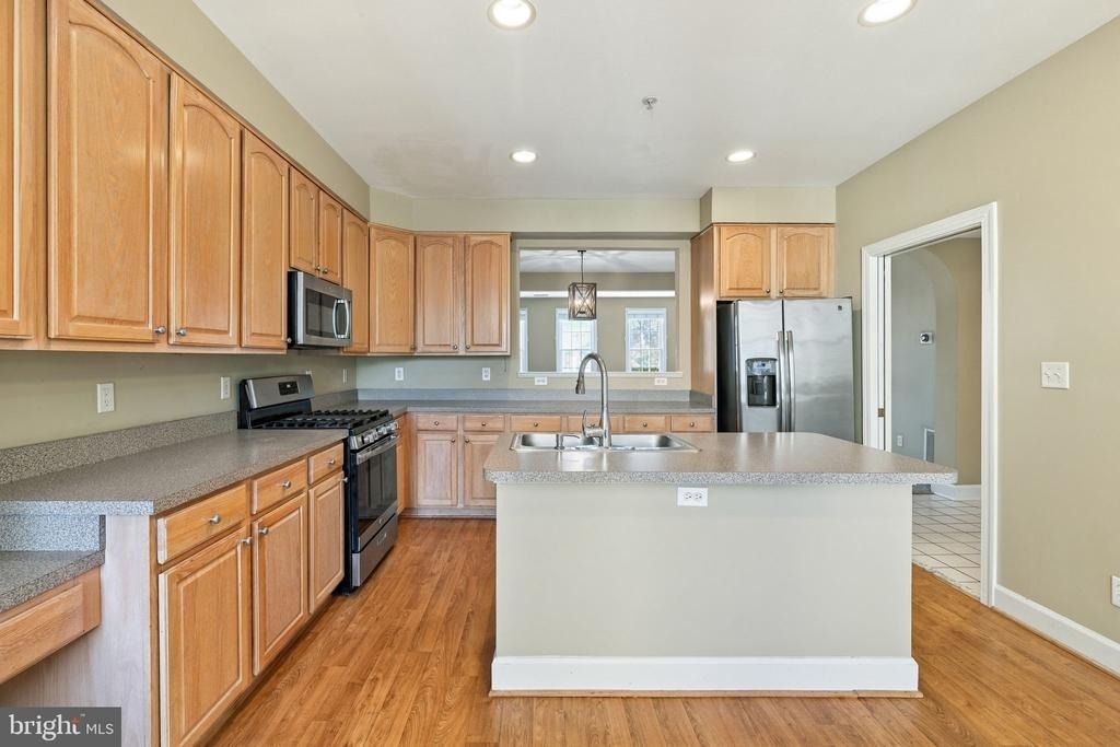 340 Hart Mews - Photo 8
