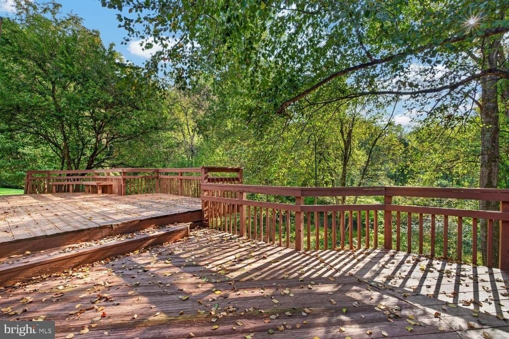 2512 Locustwood Place - Photo 31