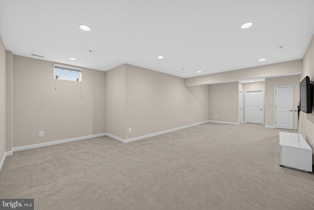 22805 Broadway Avenue - Photo 28