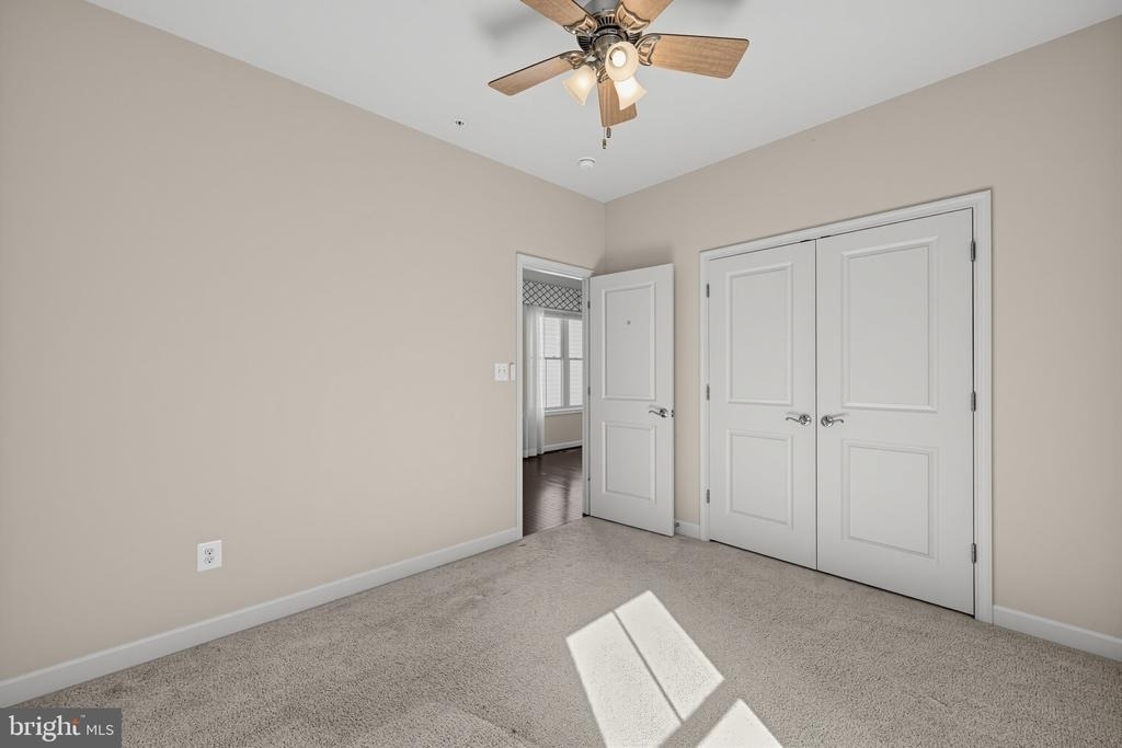 22805 Broadway Avenue - Photo 8