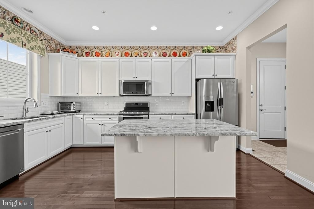 22805 Broadway Avenue - Photo 11