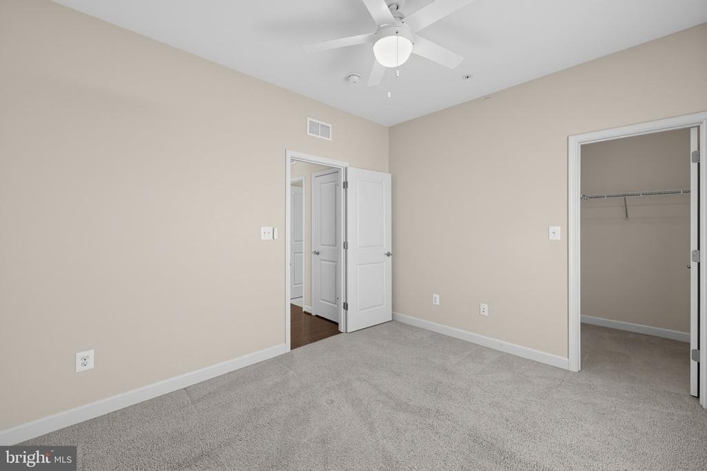 22805 Broadway Avenue - Photo 5