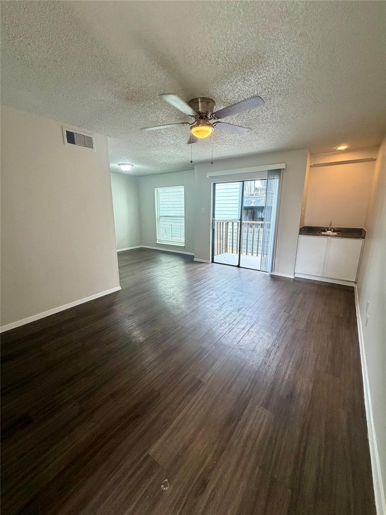 8017 Gessner Dr - Photo 0