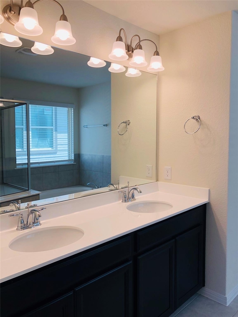 15909 Cessida St - Photo 7