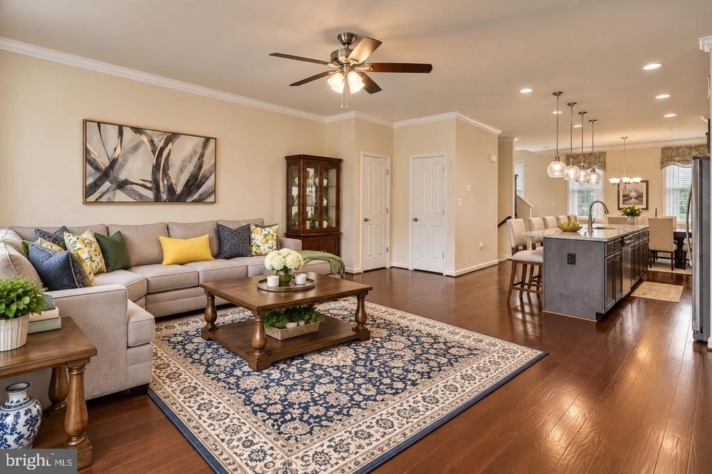4349 Viridian Terrace - Photo 6