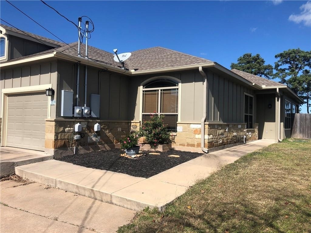 120 Pahala Ct - Photo 1
