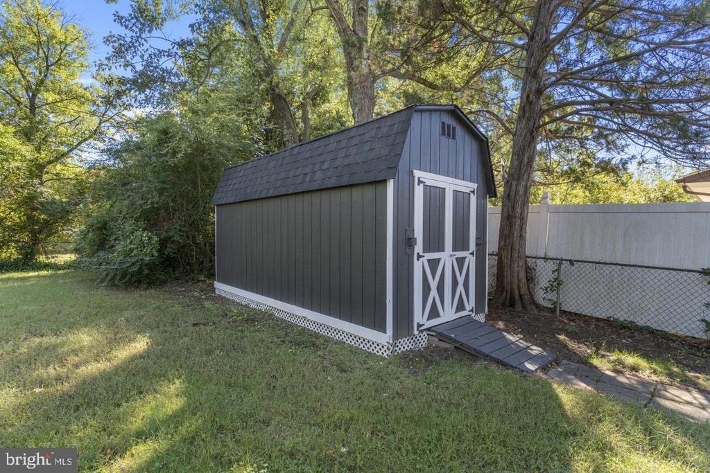 1015 Floyd Avenue - Photo 36