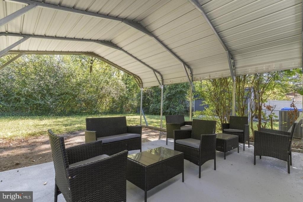 1015 Floyd Avenue - Photo 34