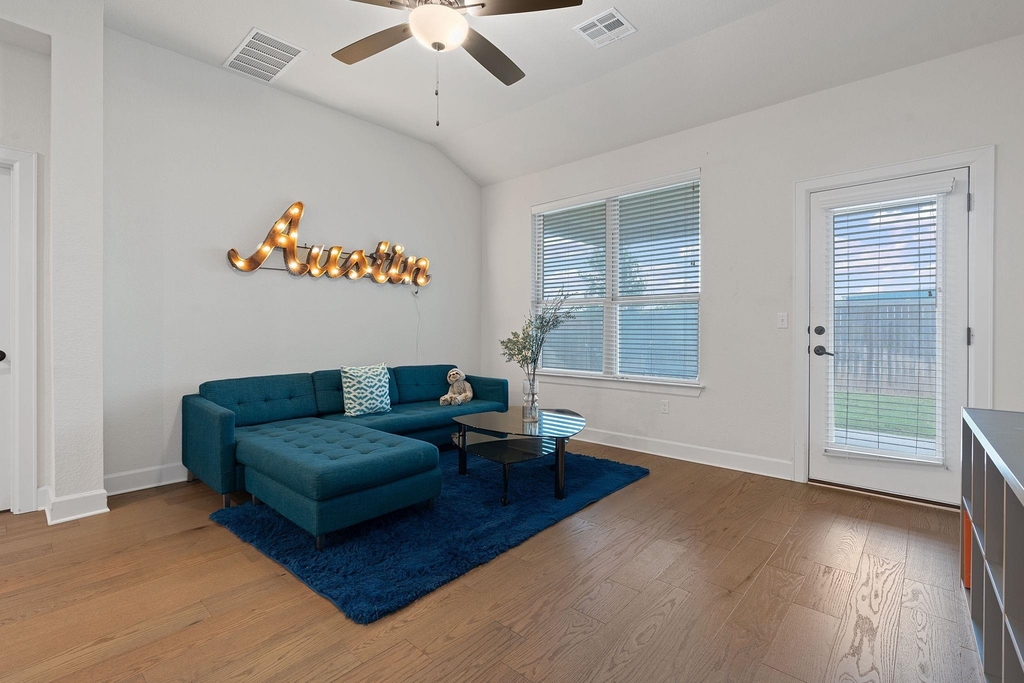 6113 Dumfries Ln - Photo 2