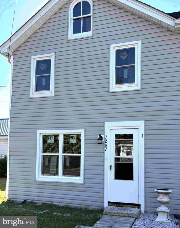 7267 Benedict Avenue - Photo 2