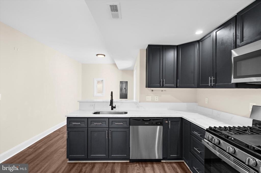 2009 Eastern Avenue - Photo 14