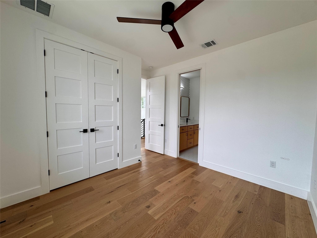 2919 E 13th St - Photo 33