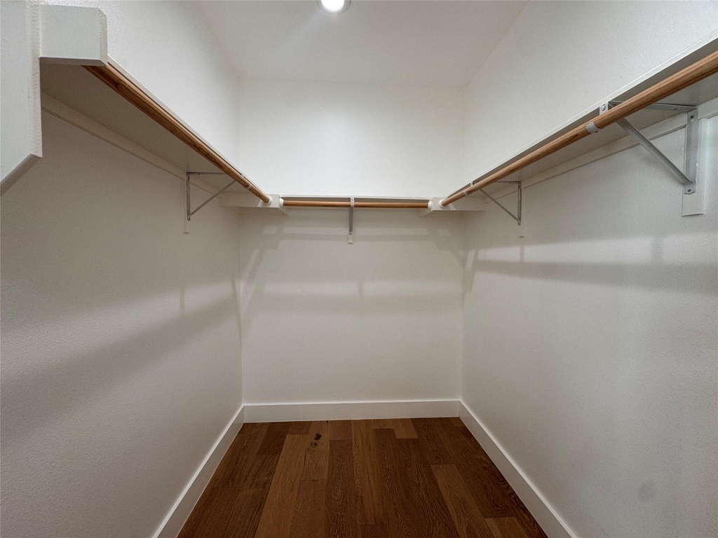 2919 E 13th St - Photo 24