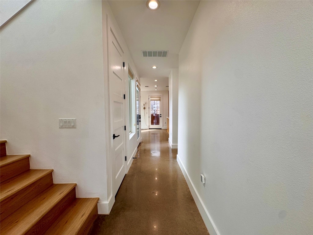 2919 E 13th St - Photo 16
