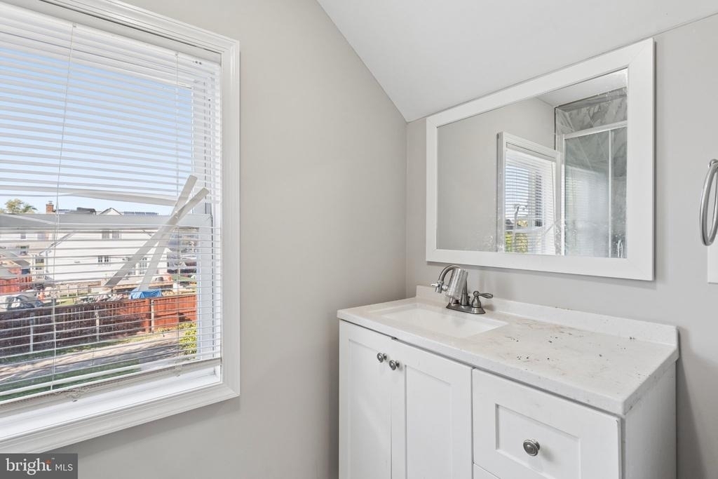 6716 Danville Avenue - Photo 11