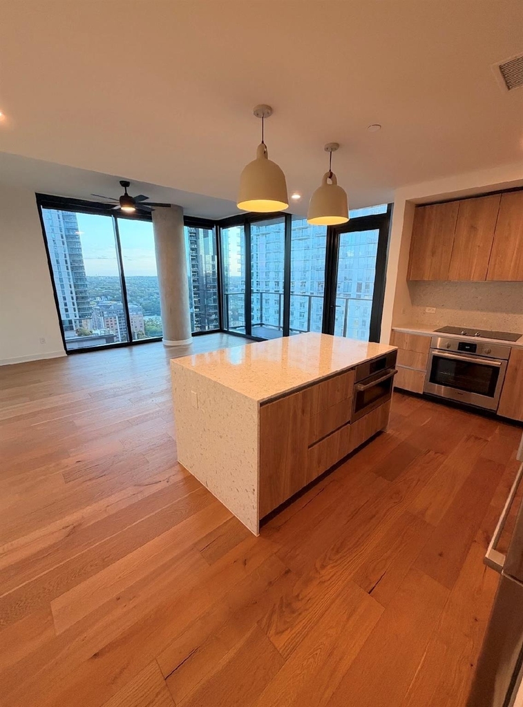 84 East Ave Ave - Photo 4