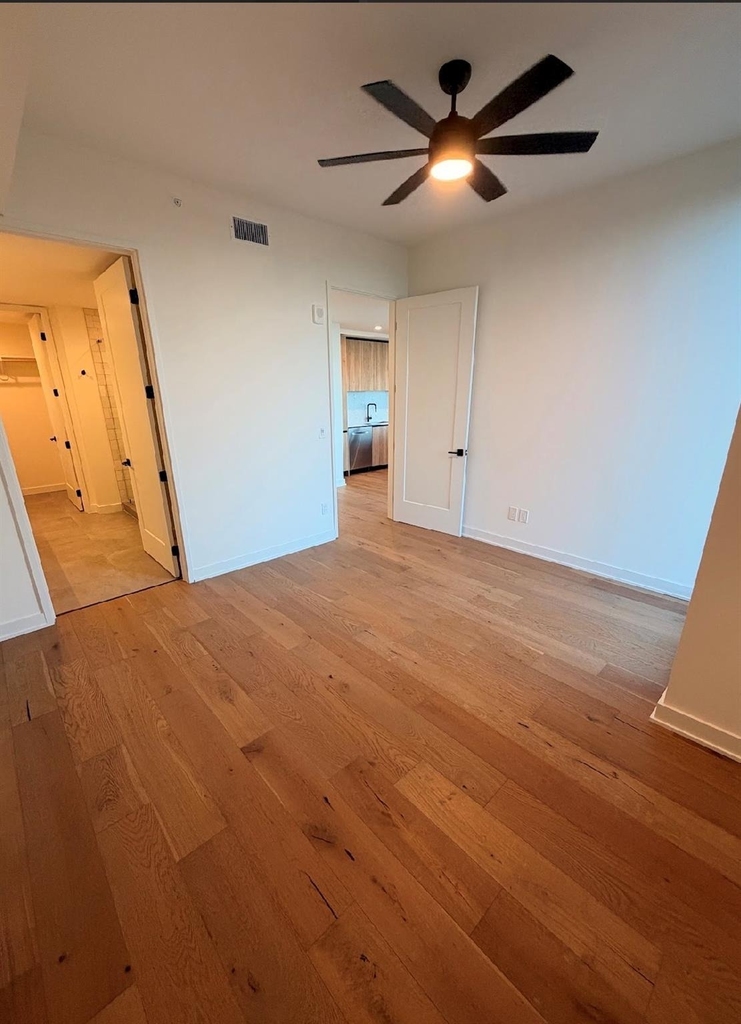 84 East Ave Ave - Photo 5