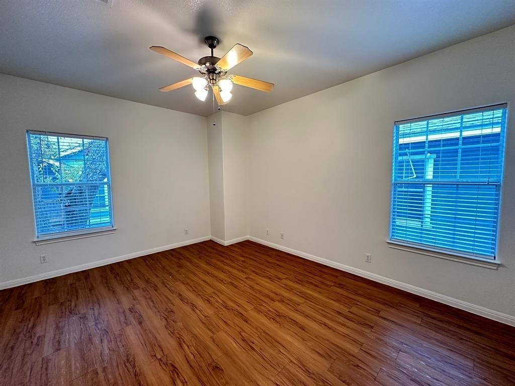 606 E 54th St - Photo 7