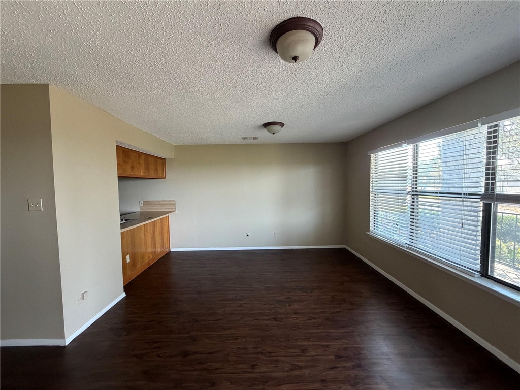 20802 Bonanza St - Photo 1