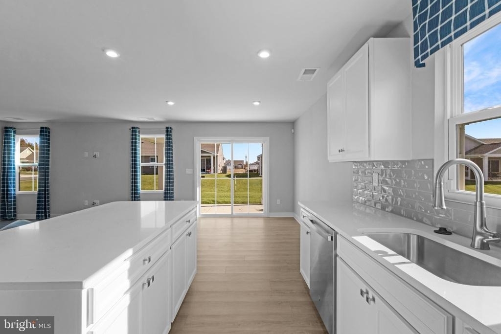 338 Heritage Shores Circle - Photo 5