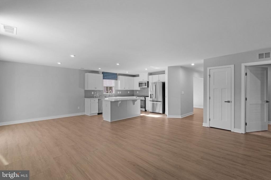338 Heritage Shores Circle - Photo 4