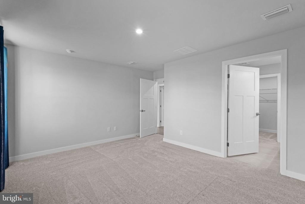 338 Heritage Shores Circle - Photo 17
