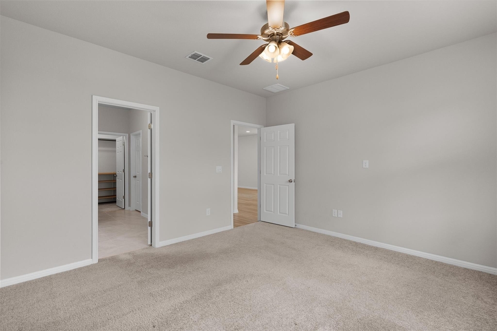 6400 Rafferty Ln - Photo 13