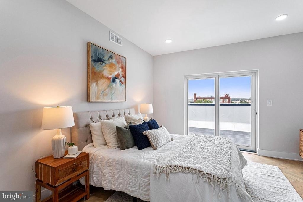 1516 East Capitol Street Ne - Photo 33