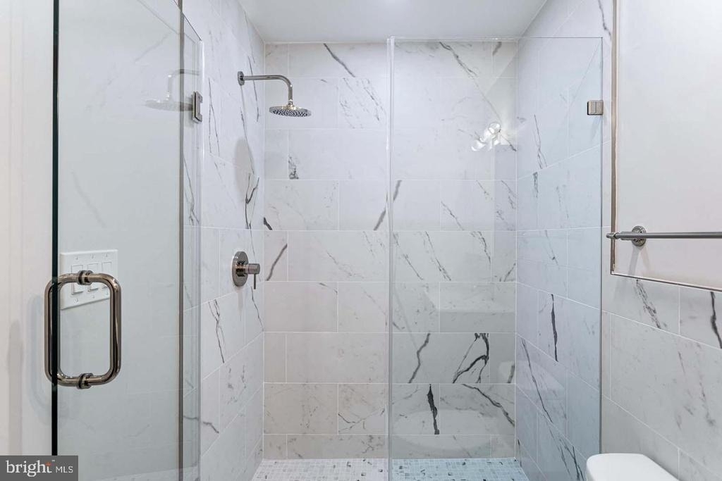 1516 East Capitol Street Ne - Photo 8