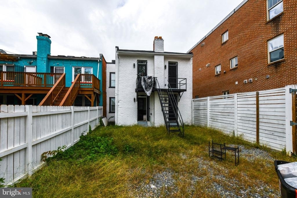 1825 Providence Street Ne - Photo 4