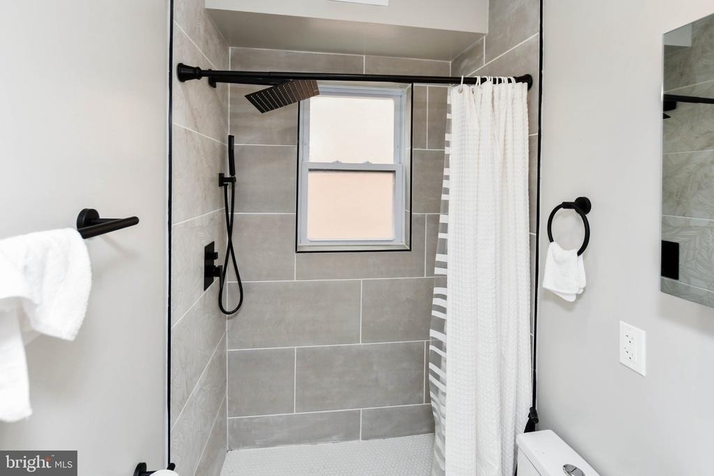 1825 Providence Street Ne - Photo 18