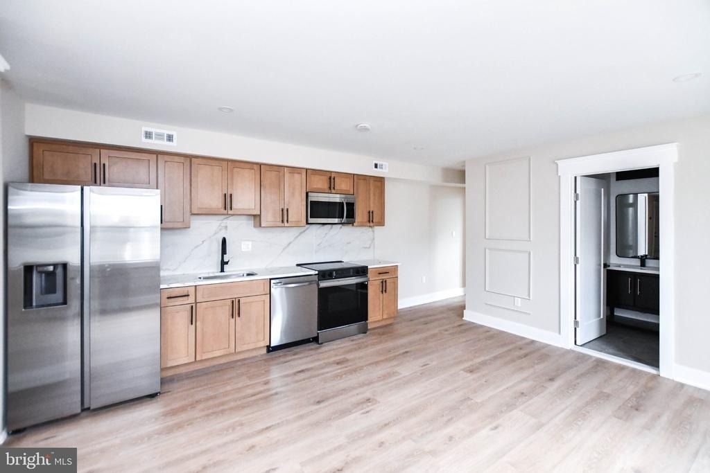 1274 Meigs Place Ne - Photo 12