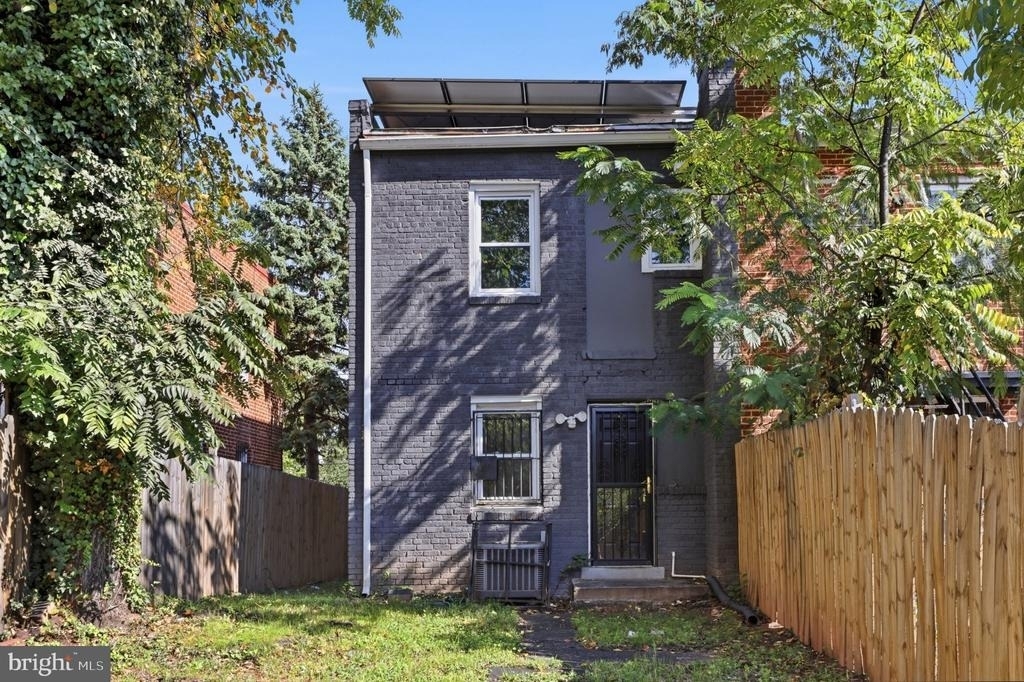 5053 Benning Road Se - Photo 27