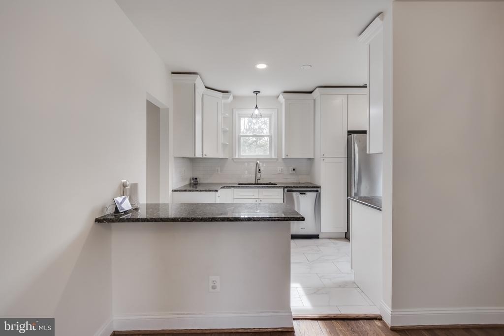 3363 Denver Street Se - Photo 3