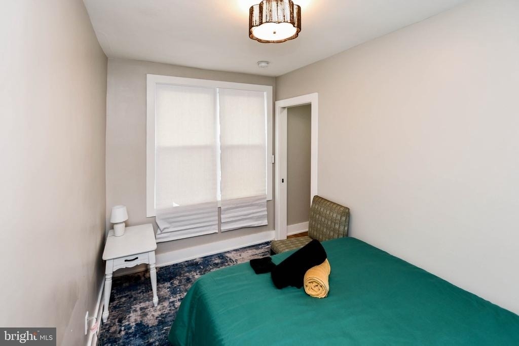 1825 Providence Street Ne - Photo 8