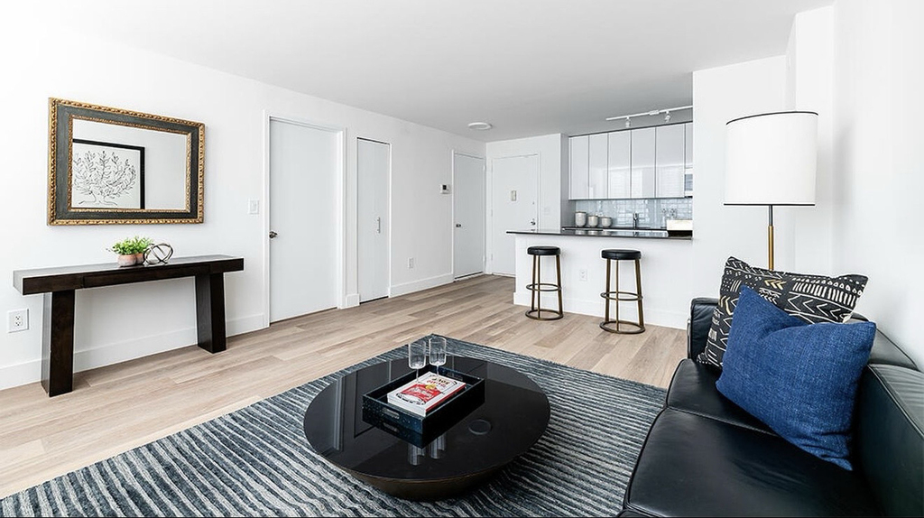 444 West 35th Street - Photo 1