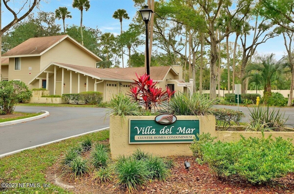 101 Villa Del Mar Drive - Photo 1
