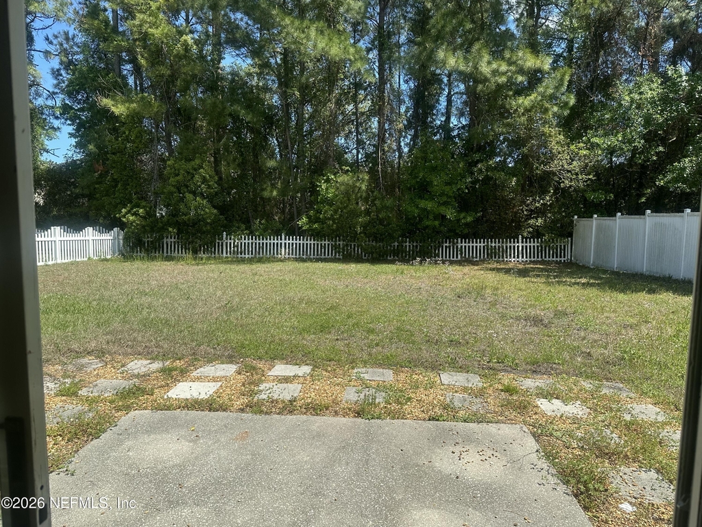 13735 Devan Lee Drive E - Photo 15