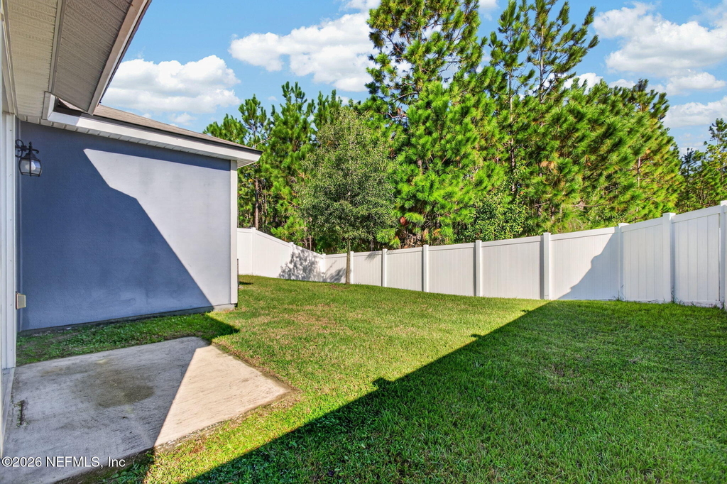 15667 Strawberry Roan Court - Photo 34