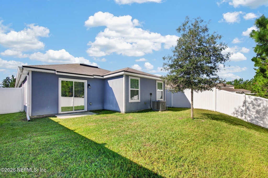 15667 Strawberry Roan Court - Photo 31
