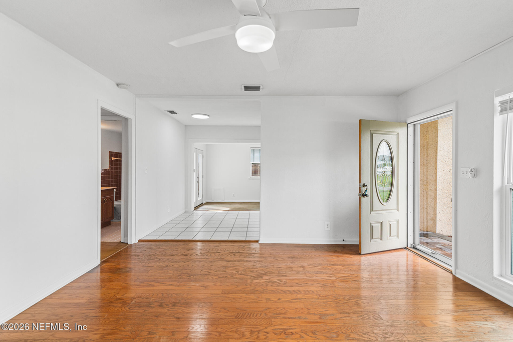 802 4th Avenue N - Photo 10
