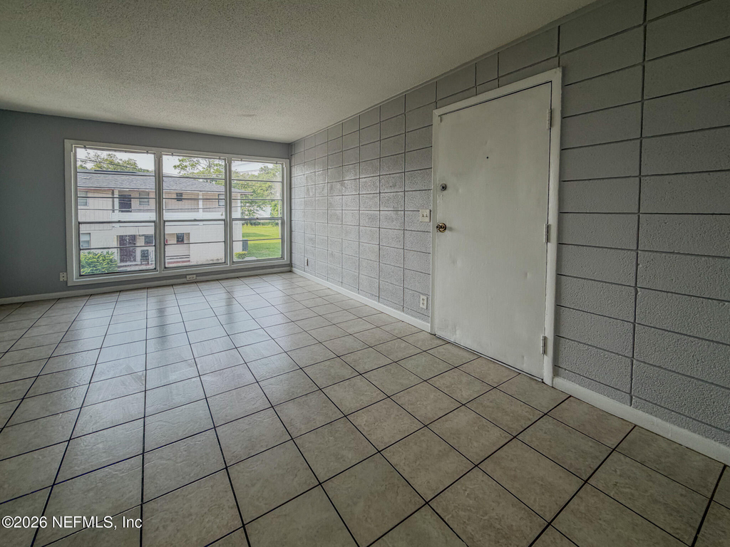 1124 Woodruff Avenue - Photo 1