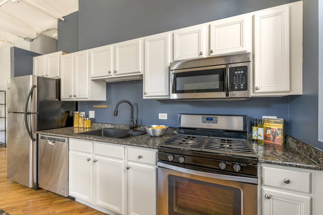 500 S Clinton Street - Photo 3