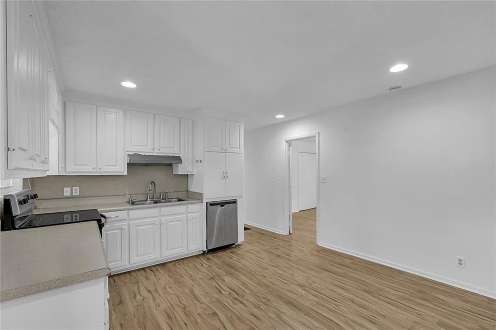 1242 Cooper Road - Photo 32