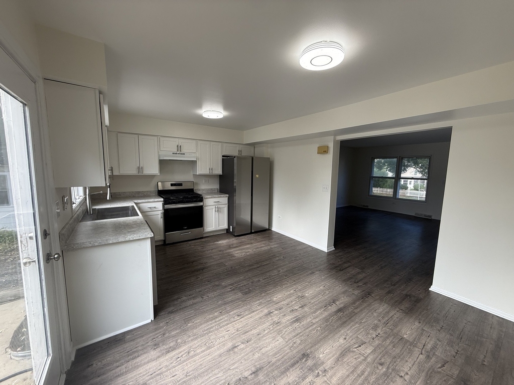 61 Gates Street - Photo 1