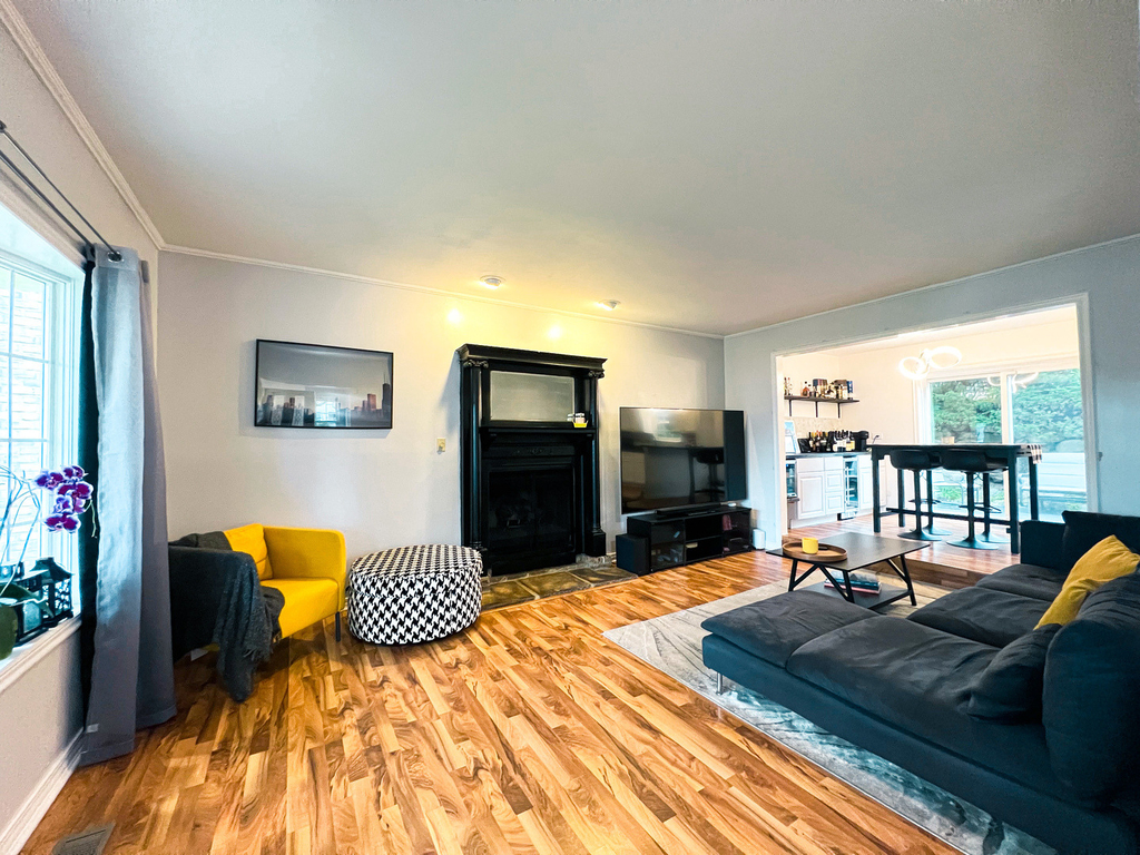 644 Stewart Court - Photo 2
